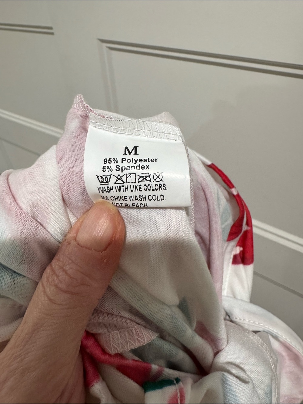NWOT Temu Women’s Strawberry Romper Overalls - Picture 5 of 7
